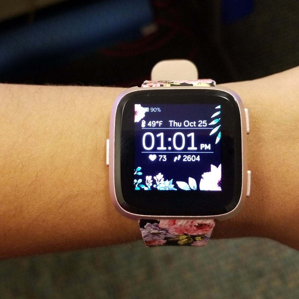Fitbit Versa special edition rose gold
